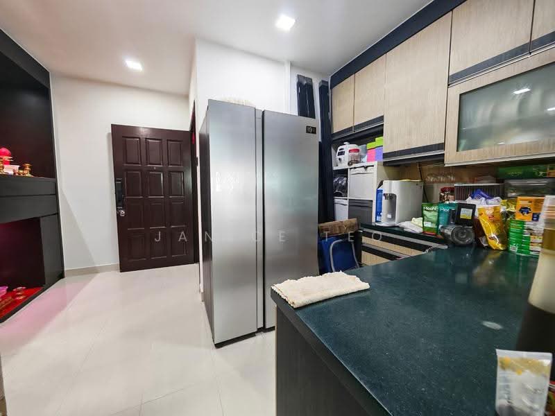 Pangsapuri untuk Dijual di Kipark Apartment - Janice Teo - Kitchen - PropertyGuru.com.my