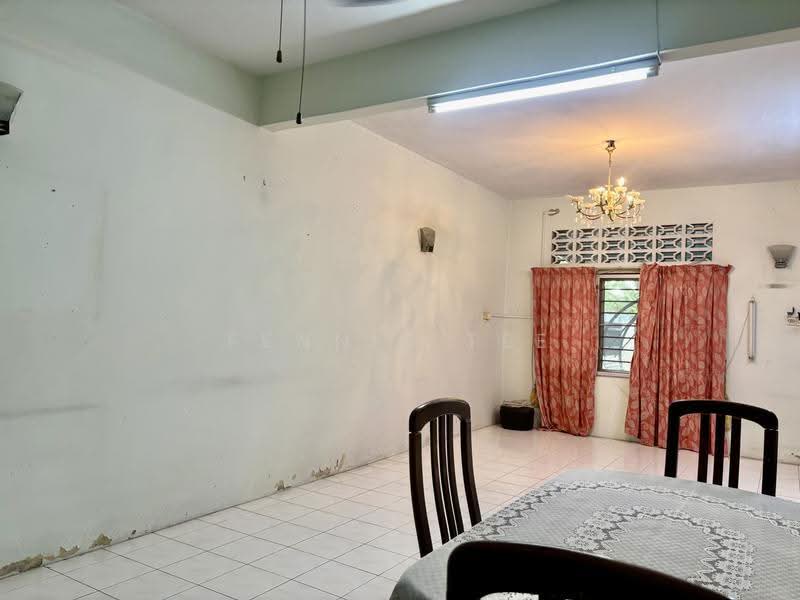 Semi-Detached House for Sale in Taman Manggis (Teluk Intan) - Fennie Tee - Dining Room - PropertyGuru.com.my