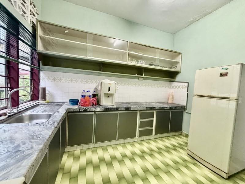 Semi-Detached House for Sale in Taman Manggis (Teluk Intan) - Fennie Tee - PropertyGuru.com.my
