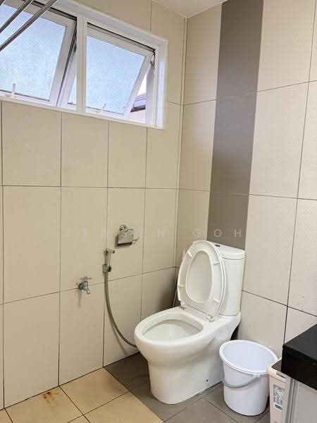 Pangsapuri untuk Dijual di Larkin Residence - Jensen Goh - Bathroom - PropertyGuru.com.my