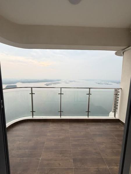 Condominium for Rent at Kings Bay @ Country Garden Danga Bay - Jensen Goh - Balcony - PropertyGuru.com.my