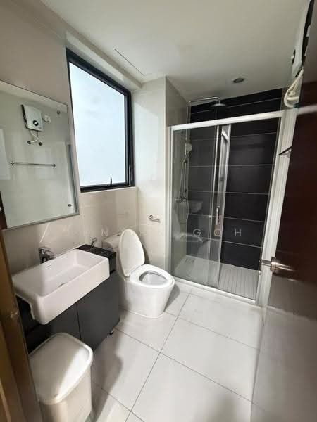 Condominium for Rent at Kings Bay @ Country Garden Danga Bay - Jensen Goh - Bathroom - PropertyGuru.com.my