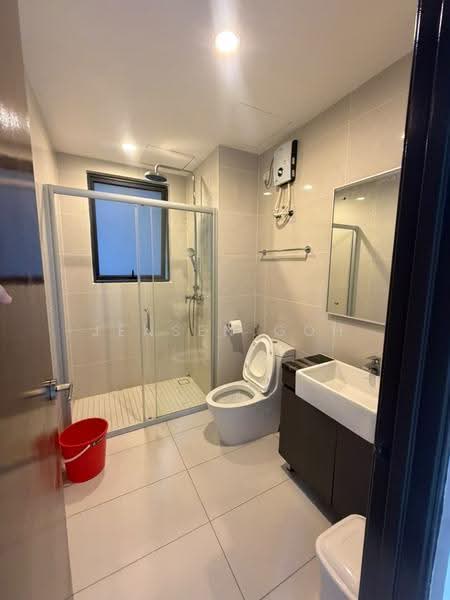 Condominium for Rent at Kings Bay @ Country Garden Danga Bay - Jensen Goh - Bathroom - PropertyGuru.com.my