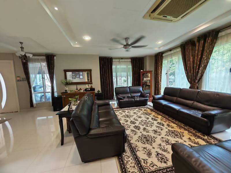 Bungalow House untuk Dijual di Putra Heights (Subang Jaya) - RL Han - Living Room - PropertyGuru.com.my