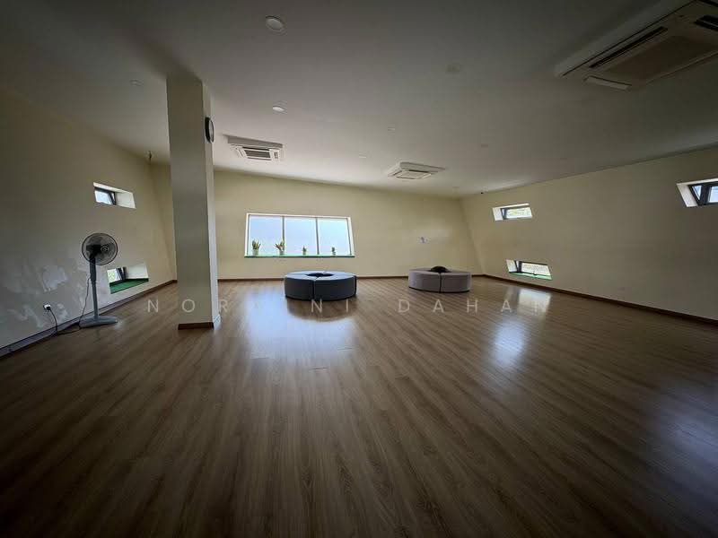 Semi-Detached House for Sale in Kota Kemuning (Shah Alam) - Noraini Dahan - PropertyGuru.com.my