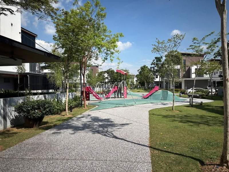 Semi-Detached House for Sale in Kota Kemuning (Shah Alam) - Noraini Dahan - PropertyGuru.com.my