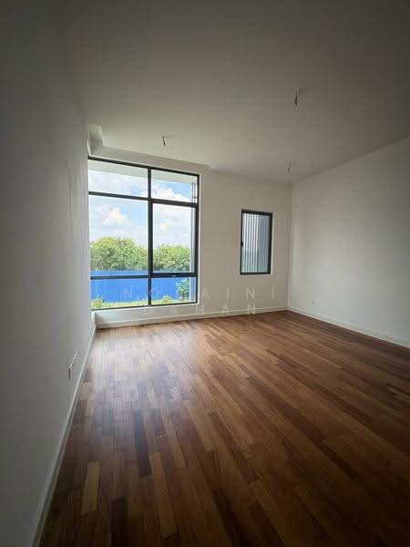Semi-Detached House for Sale in Kota Kemuning (Shah Alam) - Noraini Dahan - PropertyGuru.com.my