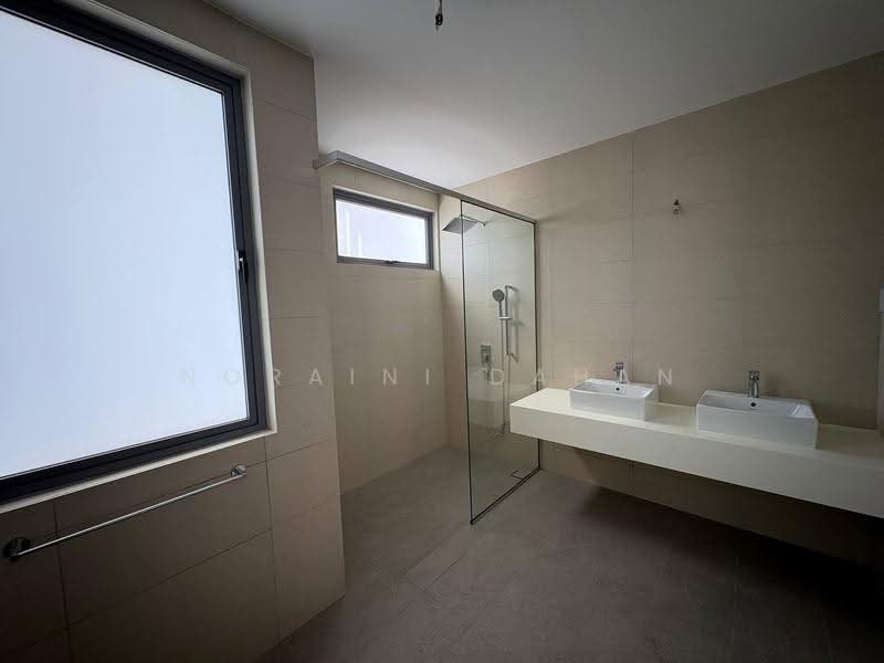 Semi-Detached House for Sale in Kota Kemuning (Shah Alam) - Noraini Dahan - PropertyGuru.com.my