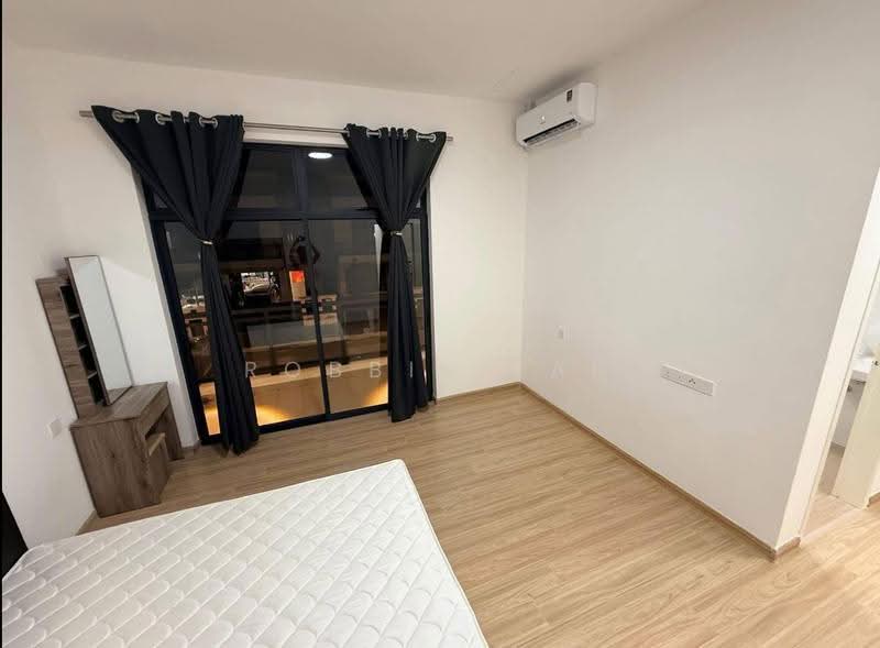Rumah Teres 2-Tingkat untuk Disewa di Taman Damansara Aliff (Tampoi) - Robbie Tan - Bedroom - PropertyGuru.com.my