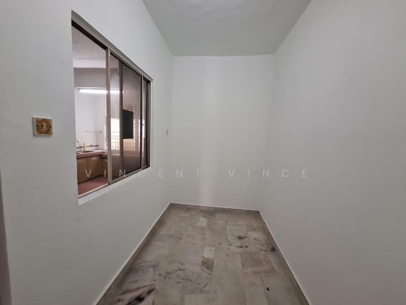2-storey Terraced House for Sale in Taman Universiti Indah (Seri Kembangan) - Vincent Vince - Interior - PropertyGuru.com.my