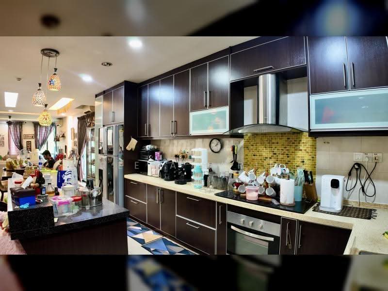 Bungalow House for Sale in Aman Perdana (Kapar) - Reena Sarif - Kitchen - PropertyGuru.com.my