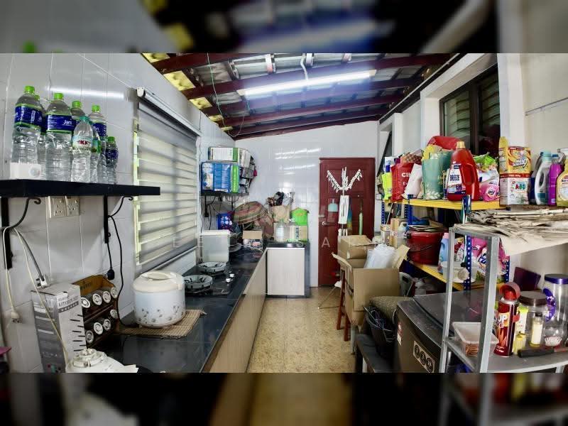 Bungalow House for Sale in Aman Perdana (Kapar) - Reena Sarif - Kitchen - PropertyGuru.com.my