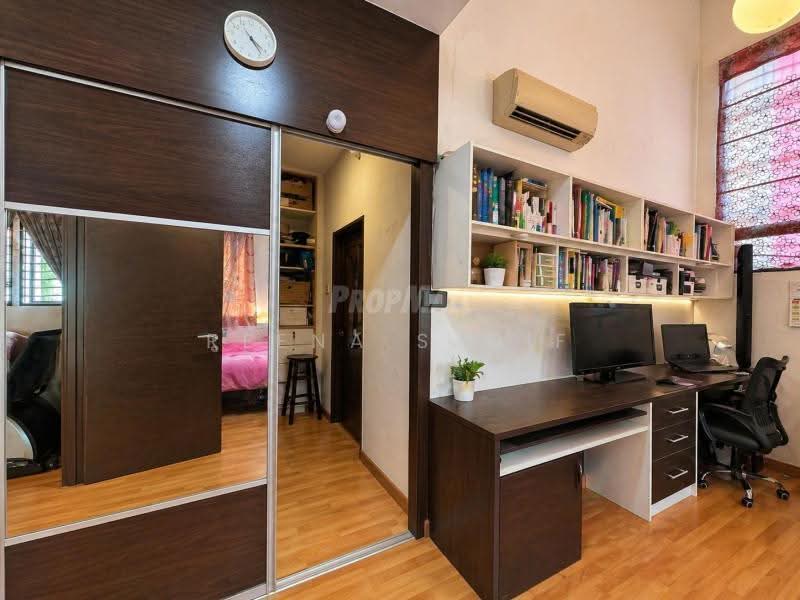 Bungalow House for Sale in Aman Perdana (Kapar) - Reena Sarif - Study - PropertyGuru.com.my