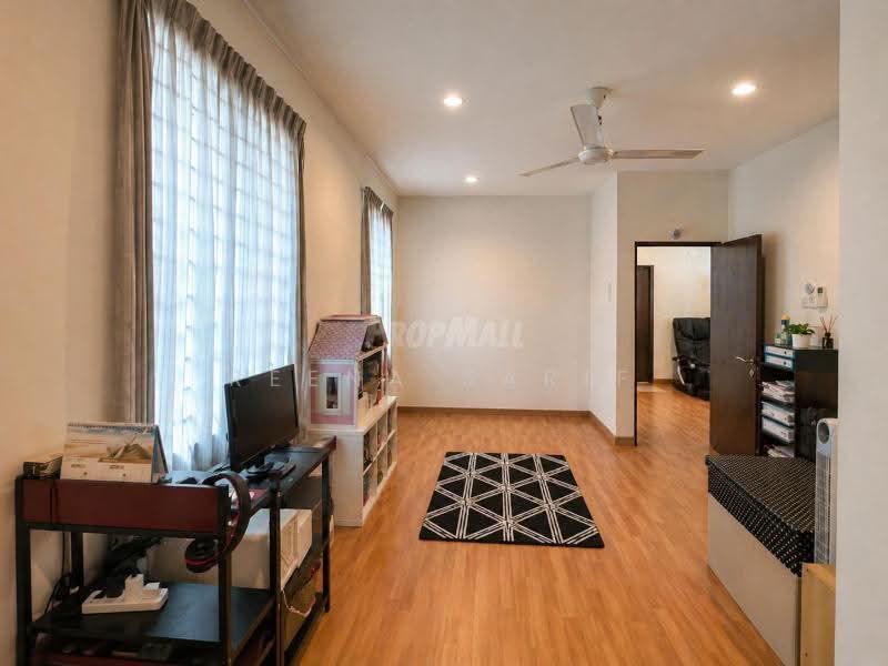 Bungalow House for Sale in Aman Perdana (Kapar) - Reena Sarif - Living Room - PropertyGuru.com.my
