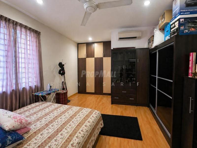 Bungalow House for Sale in Aman Perdana (Kapar) - Reena Sarif - Bedroom - PropertyGuru.com.my