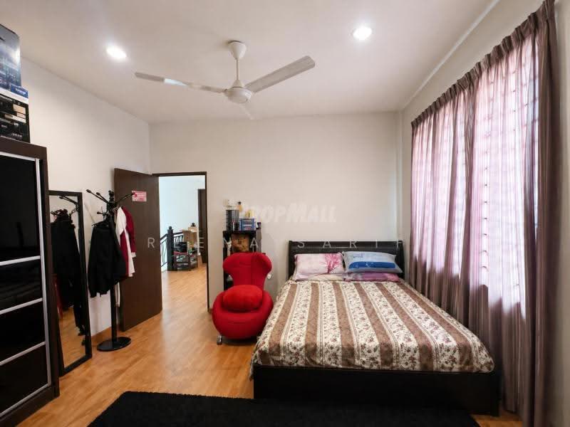 Bungalow House for Sale in Aman Perdana (Kapar) - Reena Sarif - Bedroom - PropertyGuru.com.my