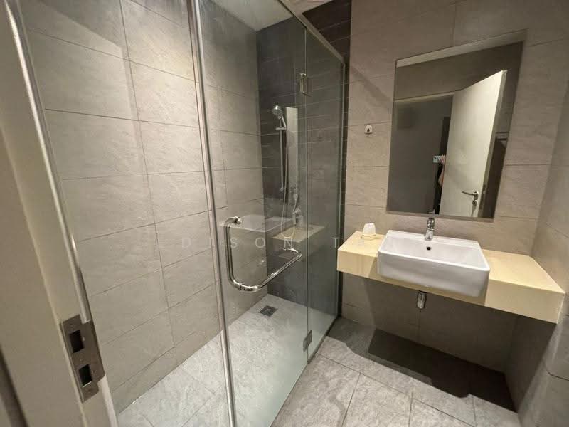 Condominium for Rent at Vivo Residential Suites - Edison Tan - Bathroom - PropertyGuru.com.my
