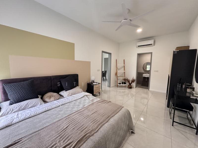 Kondominium untuk Dijual di Sanderling Lakefront - Siti Haila - Bedroom - PropertyGuru.com.my