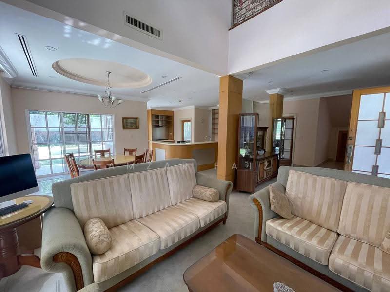 Bungalow House for Sale in Perdana Lakeview East (Cyberjaya) - Amzar Faiz - Living Room - PropertyGuru.com.my