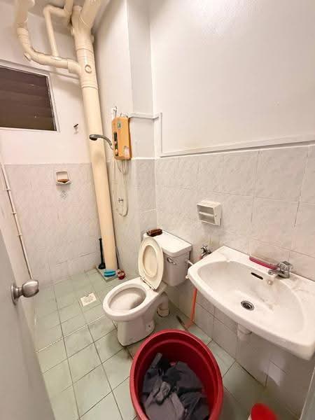 Kediaman Servis untuk Dijual di Sri Akasia - Yvonne Lim - Bathroom - PropertyGuru.com.my