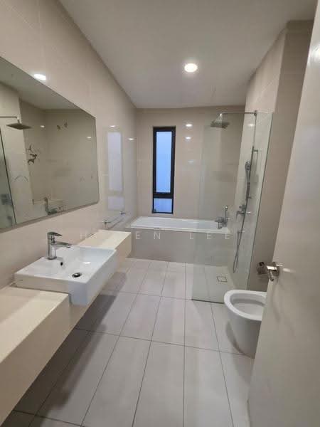 Rumah Kluster untuk Disewa di Iskandar Puteri (Nusajaya) (Johor) - Helen Lee - Bathroom - PropertyGuru.com.my