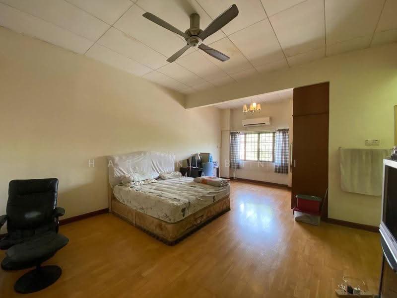 Rumah Teres 2-Tingkat untuk Dijual di Bukit Jelutong (Shah Alam) - Hartini Binti Ismail - Bedroom - PropertyGuru.com.my