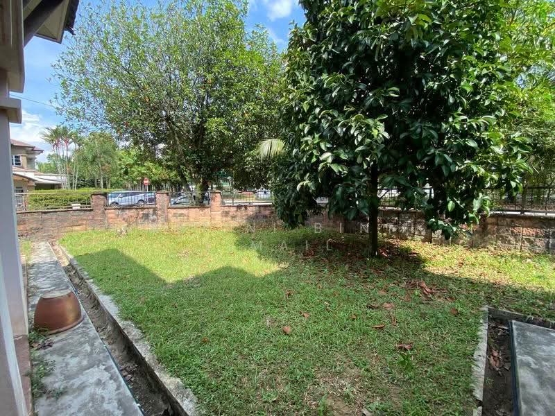 Rumah Teres 2-Tingkat untuk Dijual di Bukit Jelutong (Shah Alam) - Hartini Binti Ismail - Garden - PropertyGuru.com.my