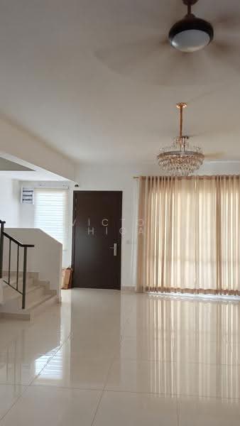 Rumah Teres untuk Disewa di Rawang (Selangor) - Victor Higa - Entrance - PropertyGuru.com.my