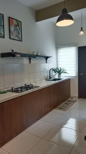 Rumah Teres untuk Disewa di Rawang (Selangor) - Victor Higa - Kitchen - PropertyGuru.com.my