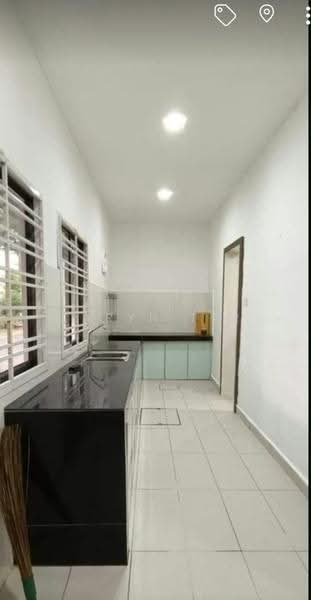 2-storey Terraced House for Rent in Taman Molek (Johor Bahru) - Caryn Ter - Kitchen - PropertyGuru.com.my
