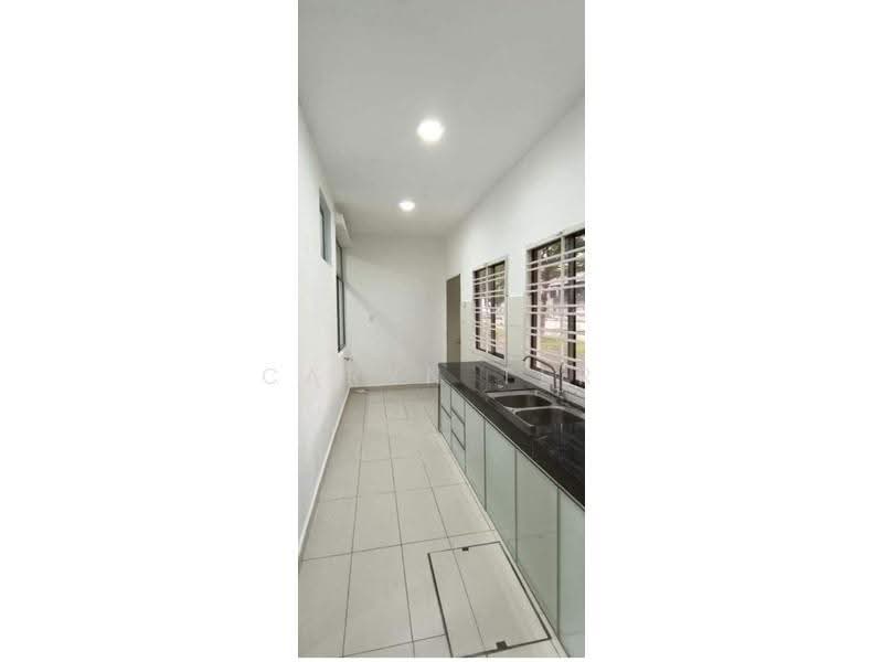 2-storey Terraced House for Rent in Taman Molek (Johor Bahru) - Caryn Ter - Kitchen - PropertyGuru.com.my