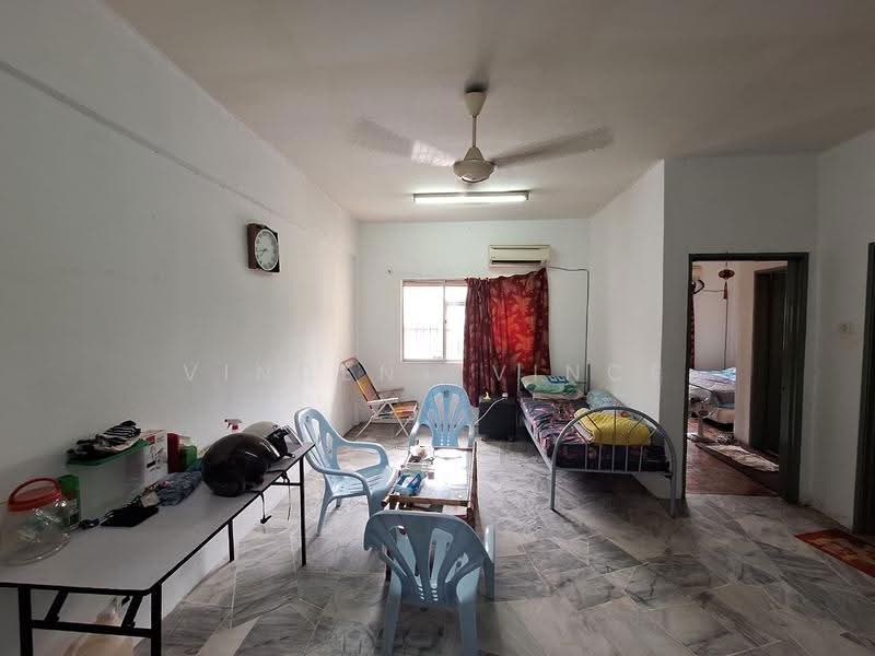 Rumah Flat untuk Dijual di Taman Kajang Perdana - Vincent Vince - Living Room - PropertyGuru.com.my