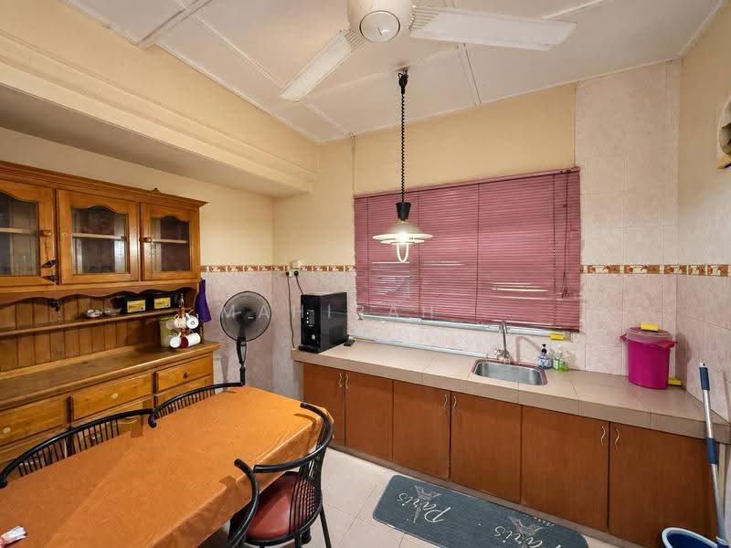 Rumah Teres 2-Tingkat untuk Dijual di Bandar Baru Bangi (Selangor) - Mahirah . - Kitchen - PropertyGuru.com.my