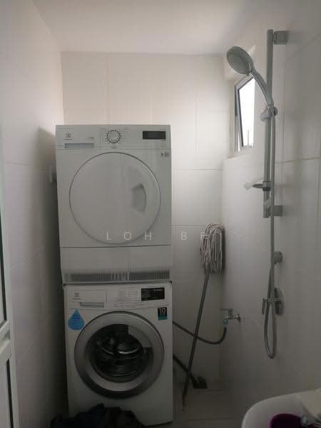 Condominium for Rent at The Latitude Condominium - Loh BP - Bathroom - PropertyGuru.com.my