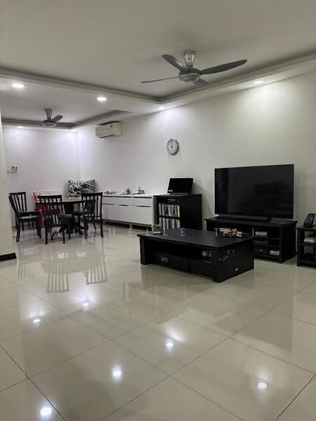 Rumah Teres untuk Dijual di Bandar Bukit Puchong (Puchong) - Michelle Tai - Living Room - PropertyGuru.com.my