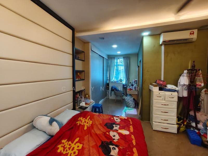 Rumah Teres 2-Tingkat untuk Dijual di Taman Sutera Utama (Skudai) - Caryn Ter - Bedroom - PropertyGuru.com.my