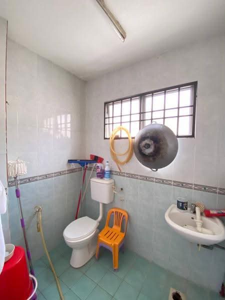 Rumah Teres 2-Tingkat untuk Dijual di Bandar Baru Bangi (Selangor) - Mahirah . - Bathroom - PropertyGuru.com.my
