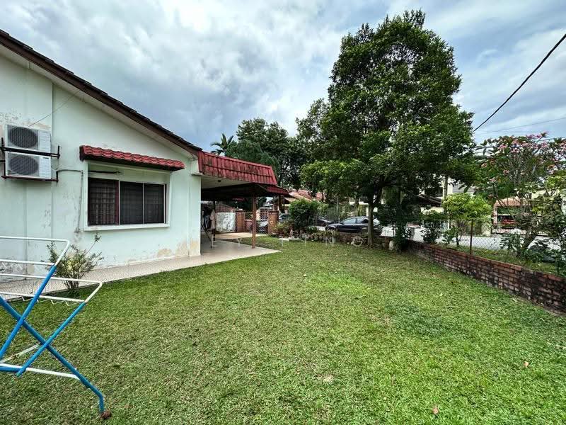 1-storey Terraced House for Sale in Seksyen 14 (Petaling Jaya) - Key Ling - Exterior - PropertyGuru.com.my