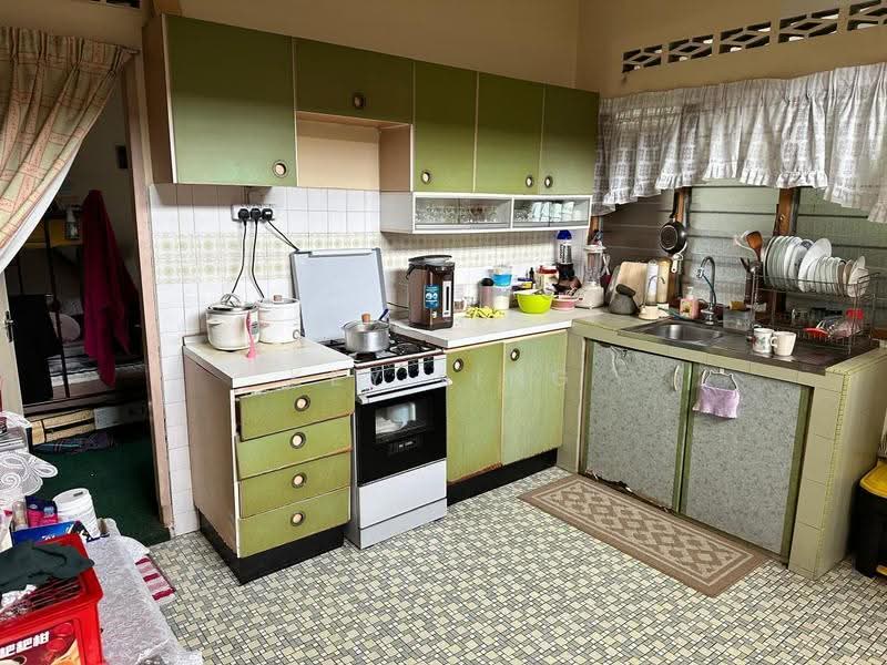 1-storey Terraced House for Sale in Seksyen 14 (Petaling Jaya) - Key Ling - Kitchen - PropertyGuru.com.my