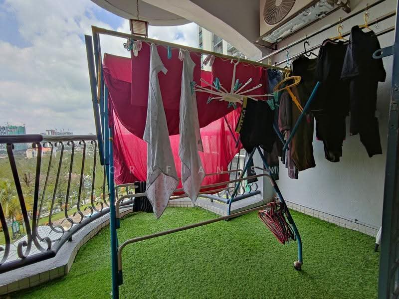 Pangsapuri untuk Dijual di Sri Ledang - Norafian SMH - Balcony - PropertyGuru.com.my