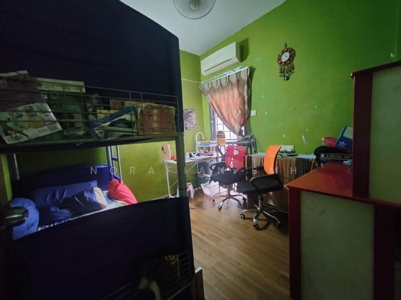 Pangsapuri untuk Dijual di Sri Ledang - Norafian SMH - Bedroom - PropertyGuru.com.my