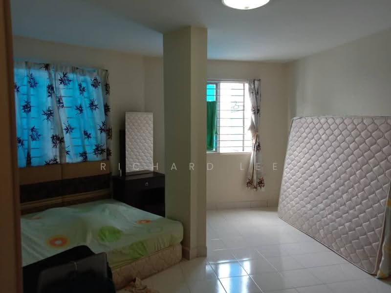 Pangsapuri untuk Dijual di Vista Mutiara - Richard Lee - Bedroom - PropertyGuru.com.my