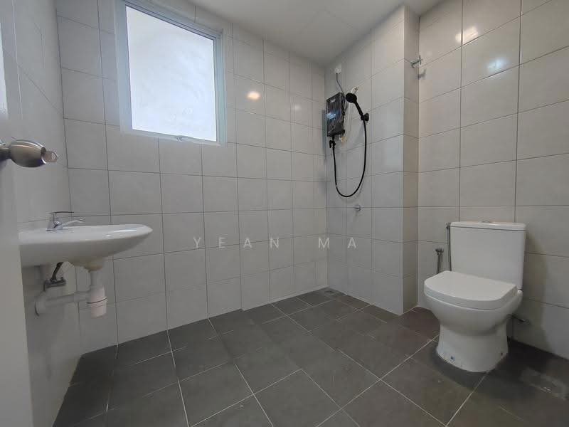 Rumah Teres 2-Tingkat untuk Dijual di Taman Kundang Jaya (Rawang) - Yean Ma - Bathroom - PropertyGuru.com.my