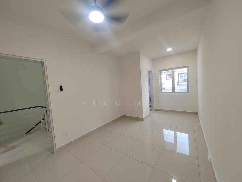 Rumah Teres 2-Tingkat untuk Dijual di Taman Kundang Jaya (Rawang) - Yean Ma - Interior - PropertyGuru.com.my