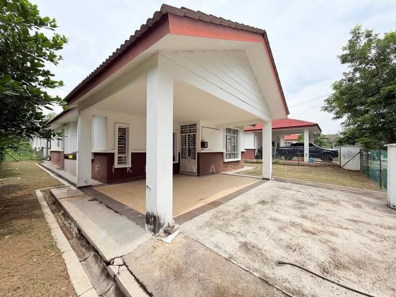 Bungalow House untuk Dijual di Mahkota Hills (Lenggeng) - Fikri Yasmin - Exterior - PropertyGuru.com.my