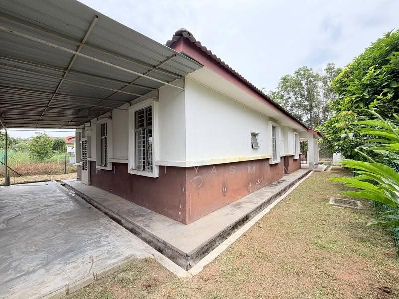 Bungalow House untuk Dijual di Mahkota Hills (Lenggeng) - Fikri Yasmin - Exterior - PropertyGuru.com.my