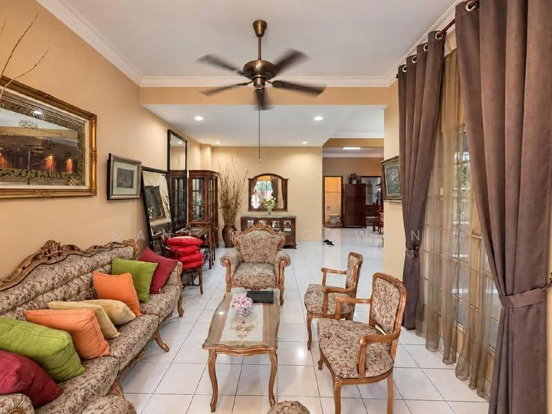 Bungalow House untuk Dijual di Bandar Baru Bangi (Selangor) - Sani Niagawan - Living Room - PropertyGuru.com.my