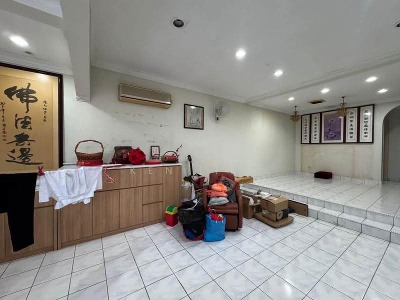 Rumah Teres 2-Tingkat untuk Dijual di Taman Perling (Perling) - Ken Liew - Living Room - PropertyGuru.com.my