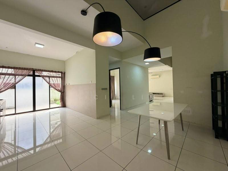 Cluster House for Sale in Horizon Hills (Iskandar Puteri (Nusajaya)) - Alicia Lim - Living Room - PropertyGuru.com.my