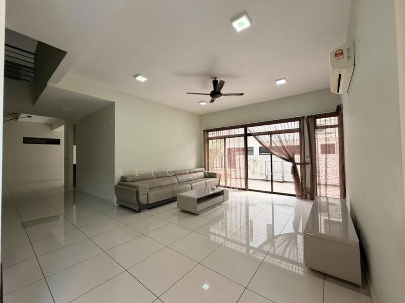 Cluster House for Sale in Horizon Hills (Iskandar Puteri (Nusajaya)) - Alicia Lim - Living Room - PropertyGuru.com.my